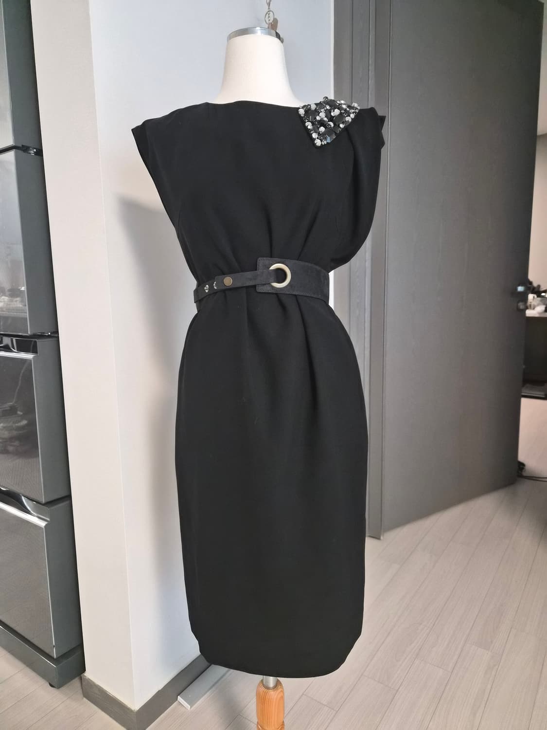 [Marchen] 마르헨 비즈 포인트 블랙 드레스 상품이미지1