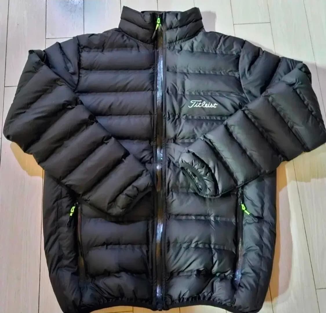 타이틀리스트 남성 블랙 경량점퍼 상품이미지1