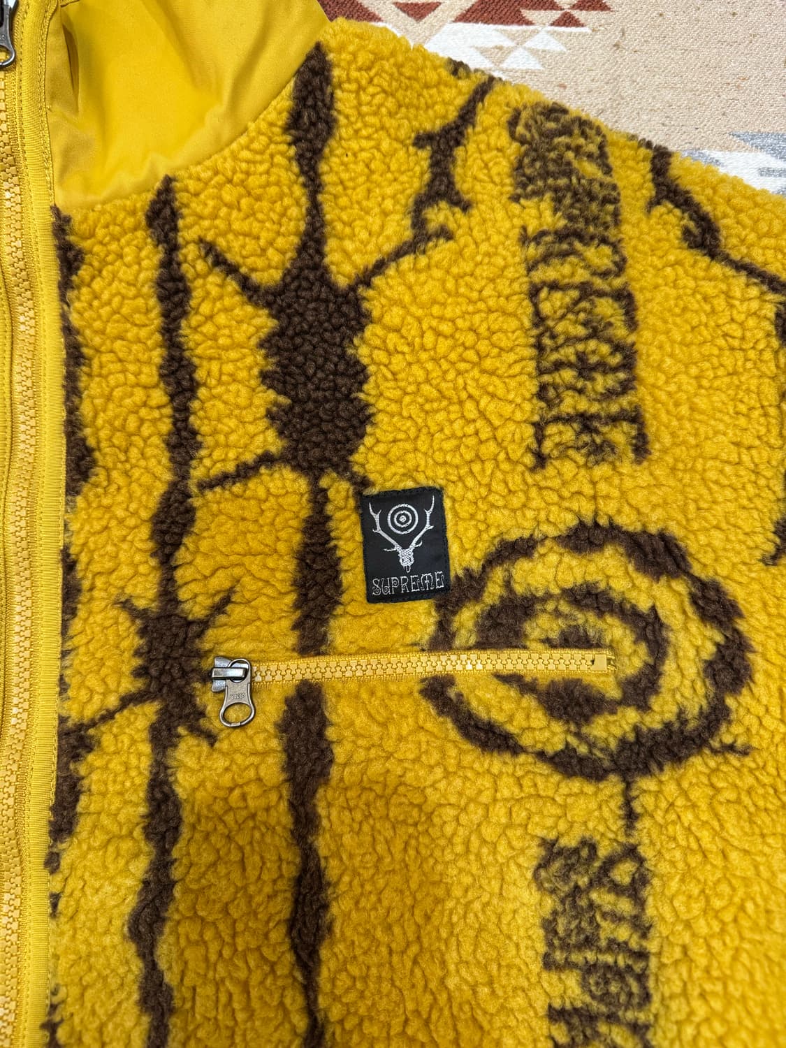[L] 슈프림 x 남이서팔 플리스 자켓 머스타드 상품이미지4