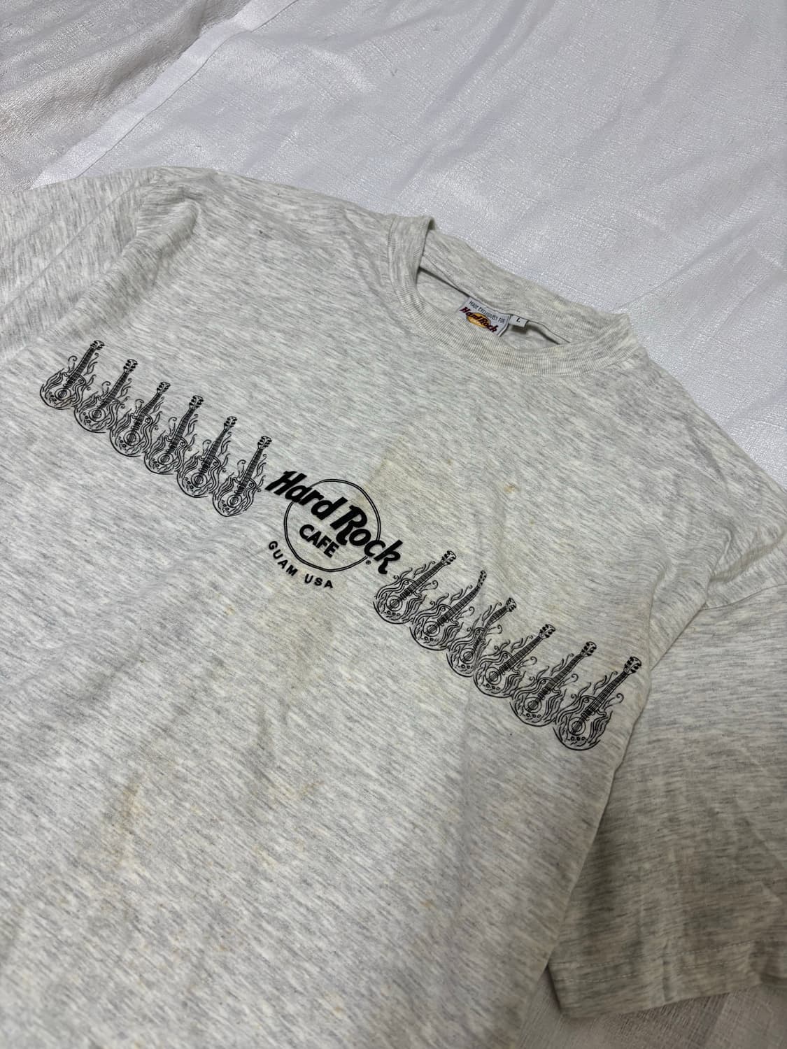 “Hard Rock Cafe” guitar Print Grey Tee 상품이미지3