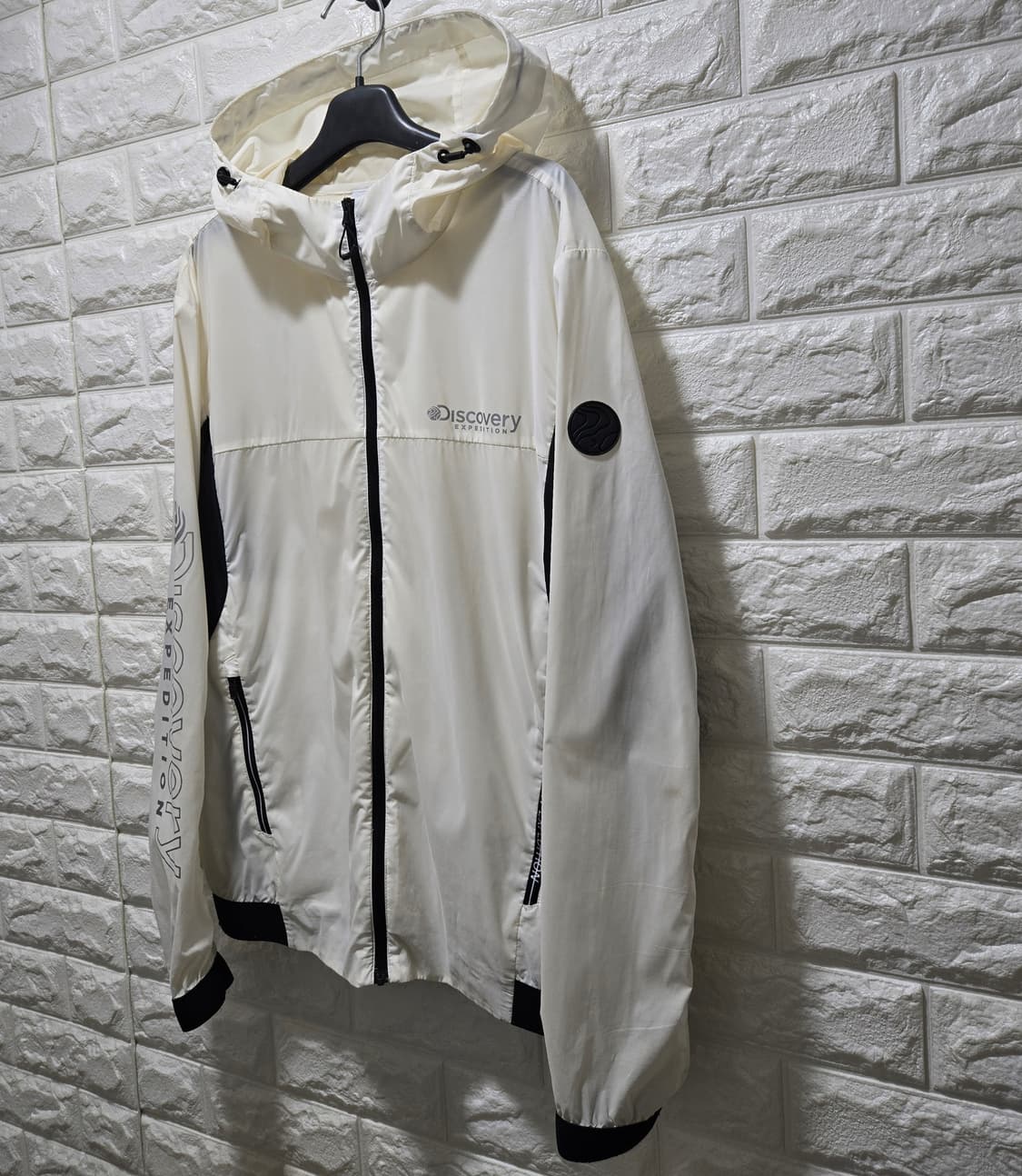 디스커버리 하이브리드 패커블 경량 바람막이 자켓 95 상품이미지6