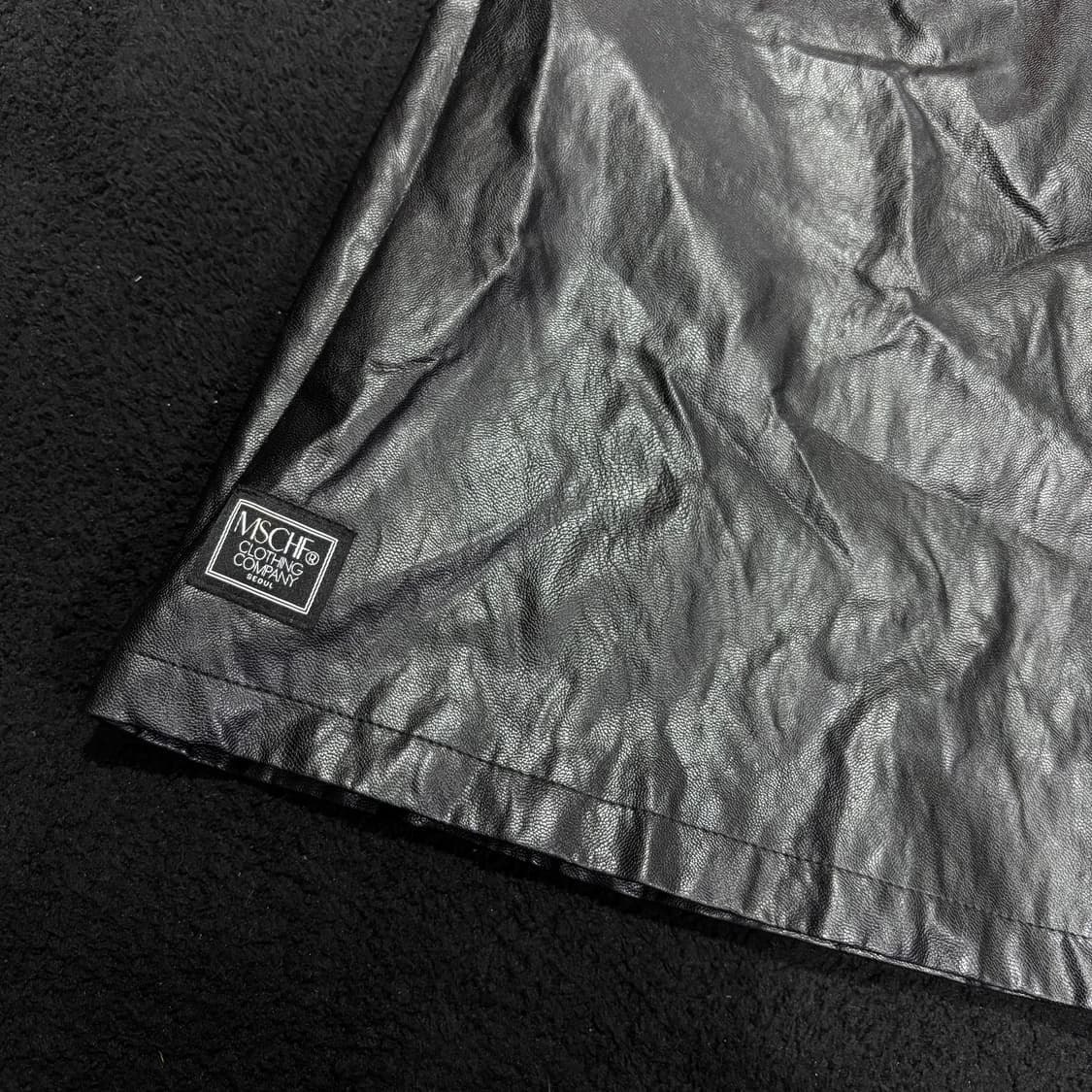 M 미스치프 MSCHF 블랙 레더 스커트 상품이미지3