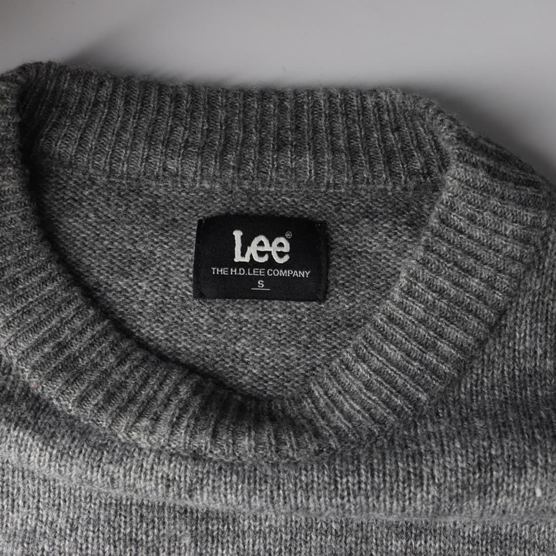 Lee 스몰 로고 와펜 라운드 니트 그레이 S 상품이미지5
