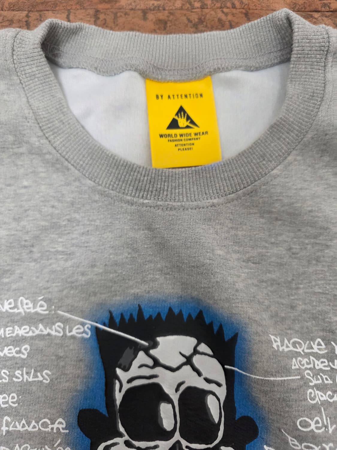 바이어텐션 루즈핏 맨투맨 상품이미지3