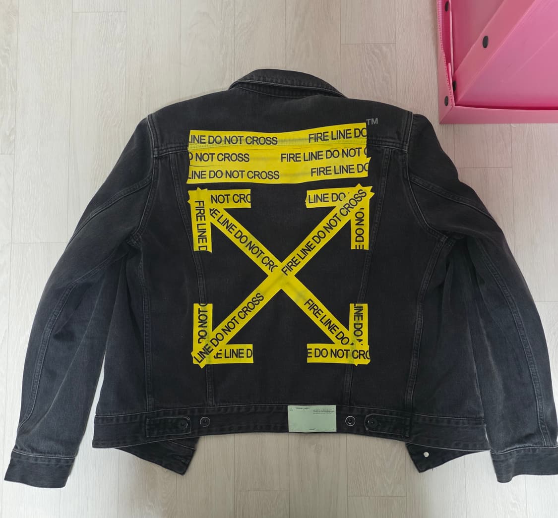오프화이트 17SS 에로우 흑청 데님자켓 상품이미지1