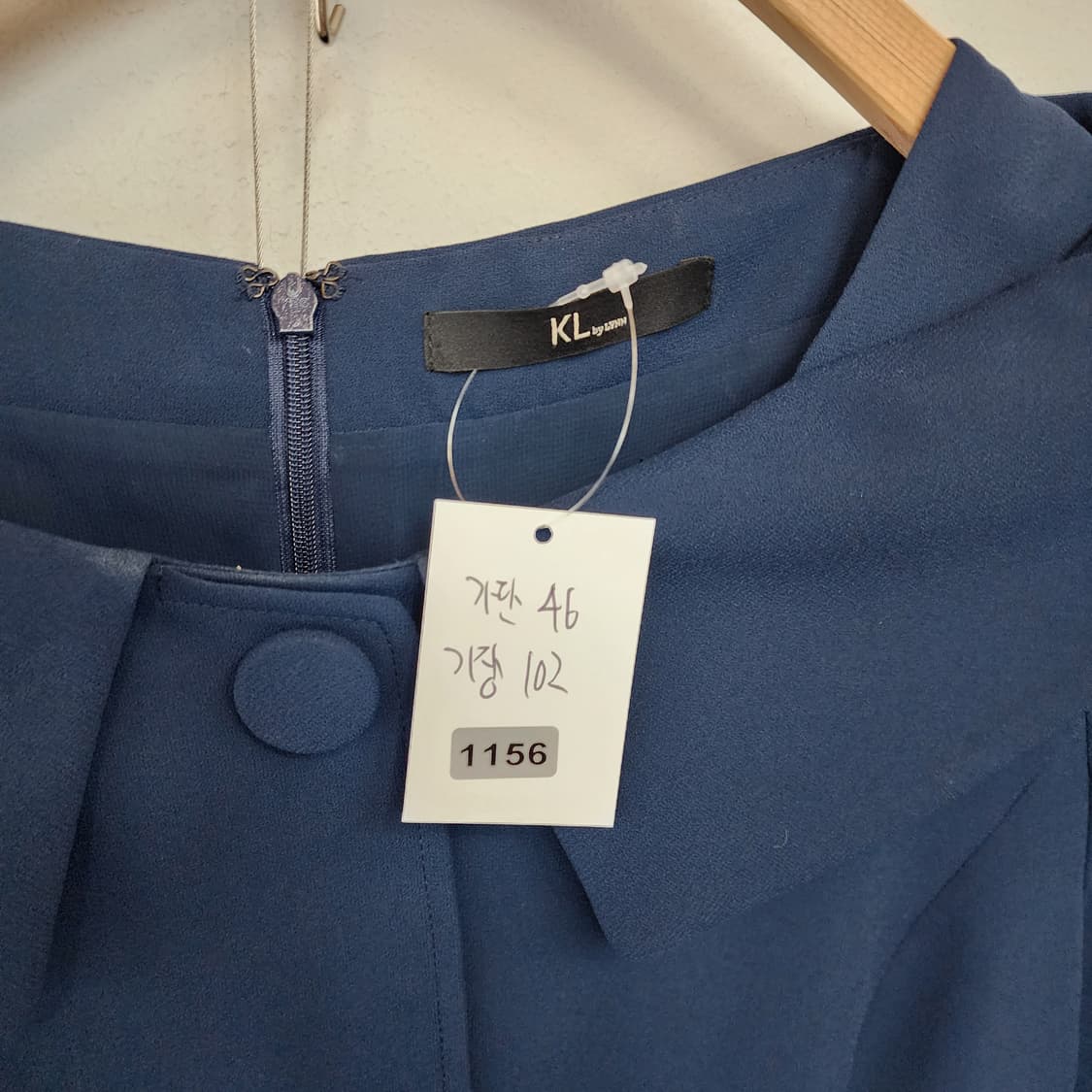 KL by LYNN 네이비 반팔 플레어 원피스 상품이미지7