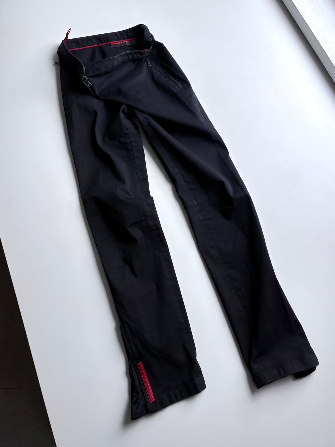 프라다 스포츠 사이드 지퍼 테크 팬츠 상품이미지2