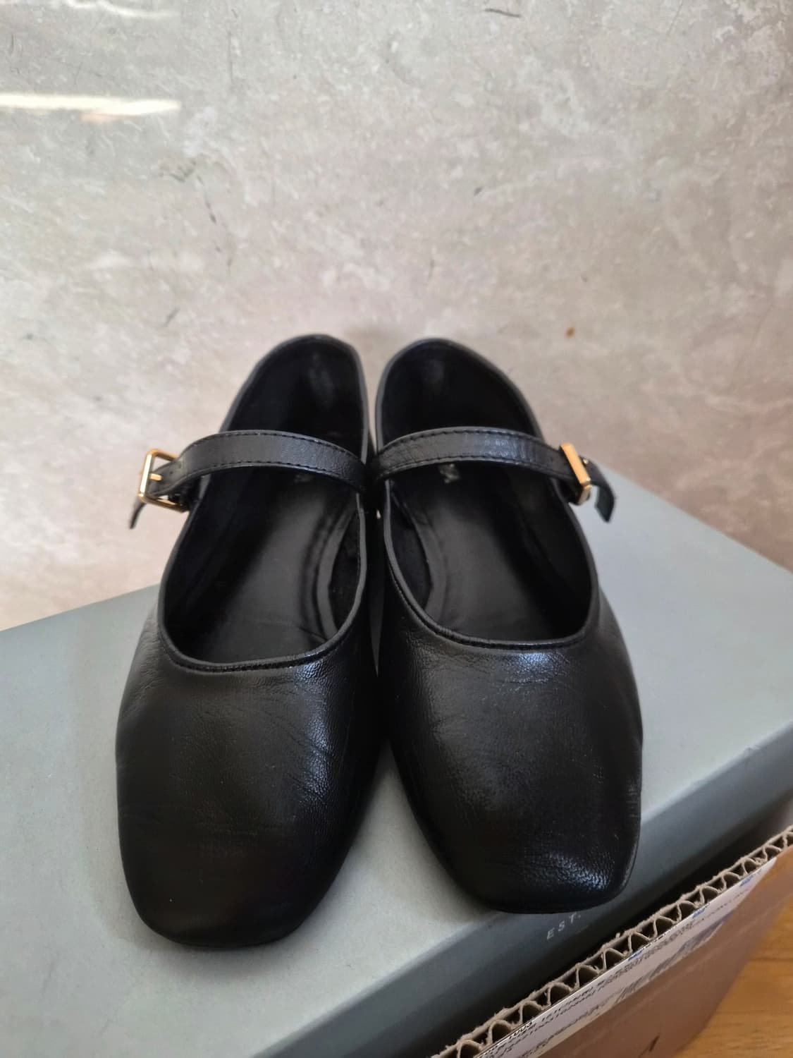 자라 더로우 발레리나 플랫슈즈 230 상품이미지2