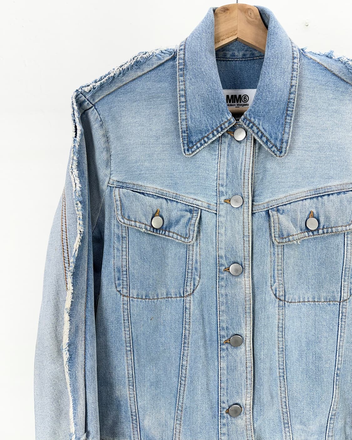 MM6 메종 마르지엘라 라이트블루 커팅 리메이크 데님 자켓 상품이미지2