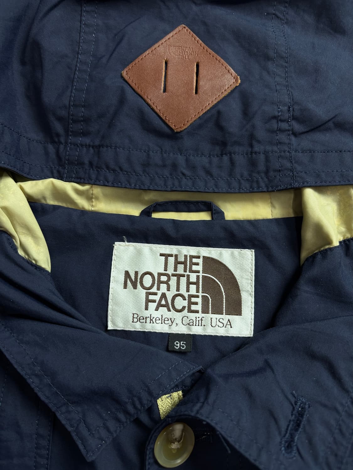 노스페이스 올드스쿨 화이트라벨 마운틴 바람막이 자켓 1689 상품이미지4