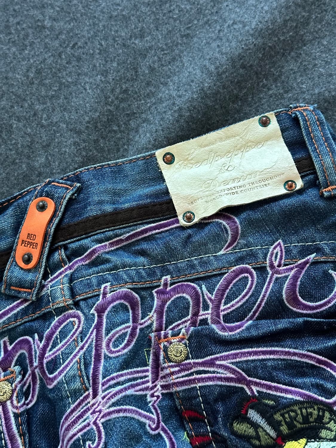 레드페퍼 해골 백패치 로우라이즈 부츠컷 데님팬츠 y2k 펑크 상품이미지6