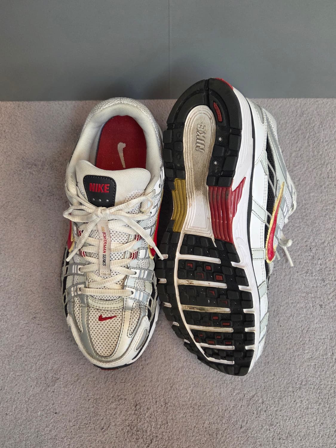 (250) 나이키 P-6000 메탈릭실버 바시티 레드 운동화
 상품이미지5