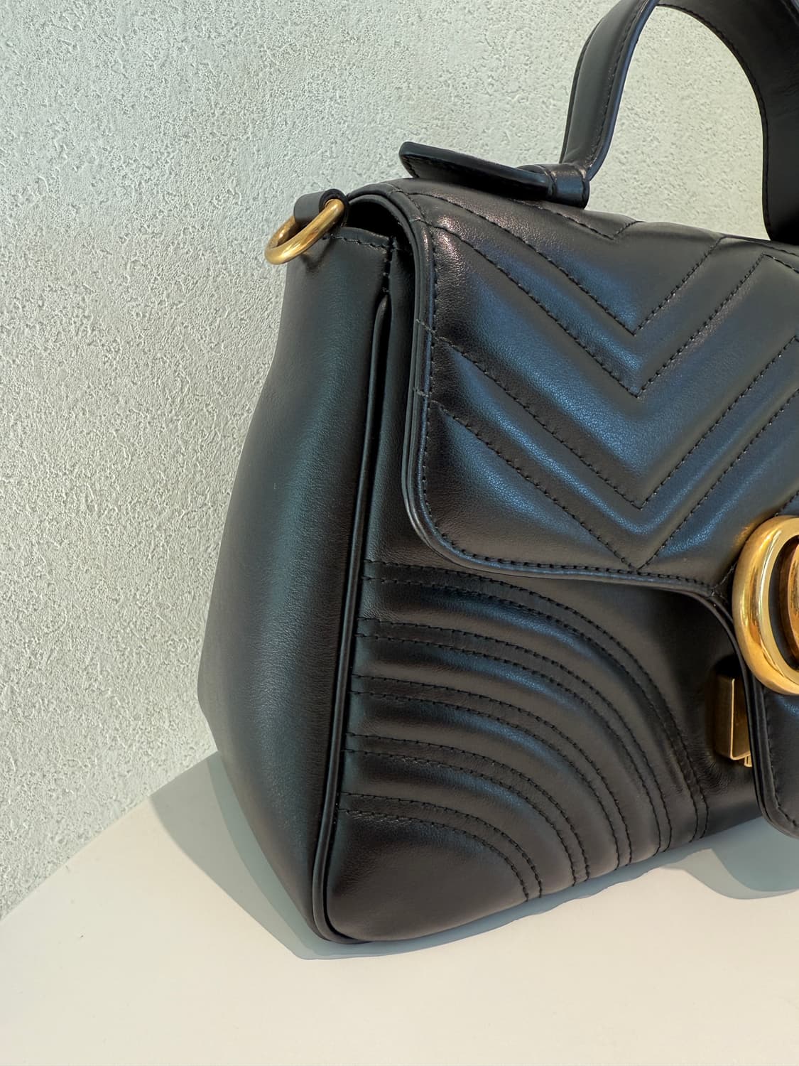 구찌 GG 마몽 마틀라세 탑핸들 숄더백 상품이미지2