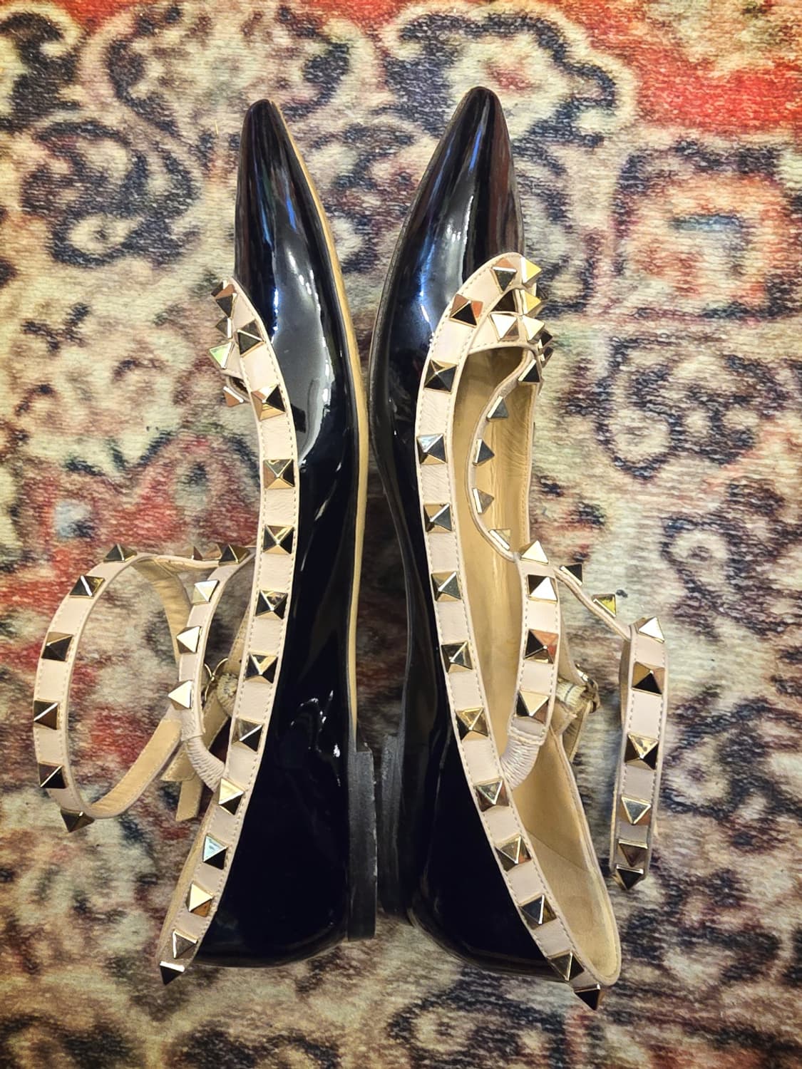 발렌티노 가라바니(Valentino Garavani) 락스터드  상품이미지7