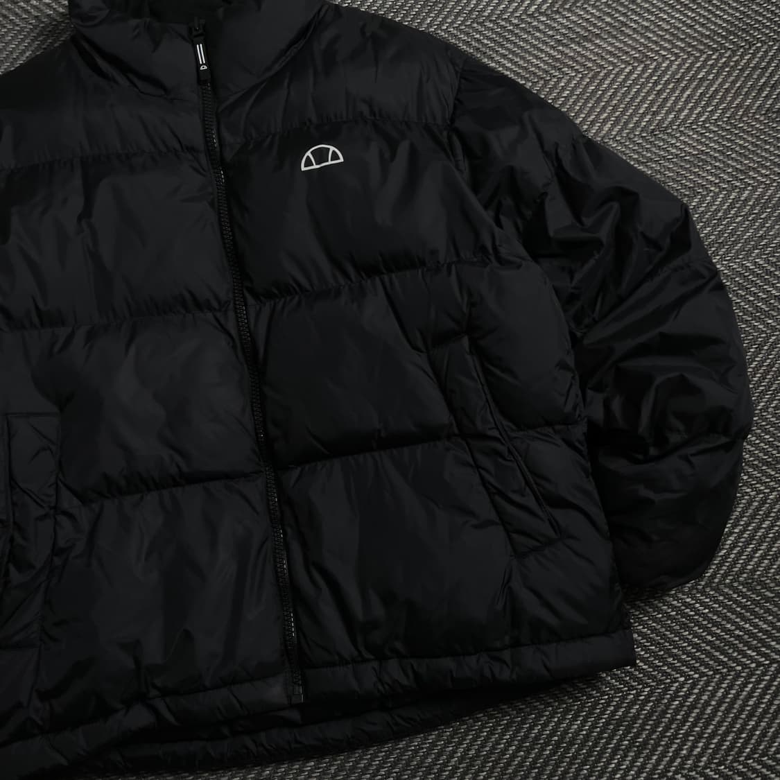 엘레쎄 USA 오리지날 로고 다운 푸퍼 패딩 블랙 o 4472 상품이미지2