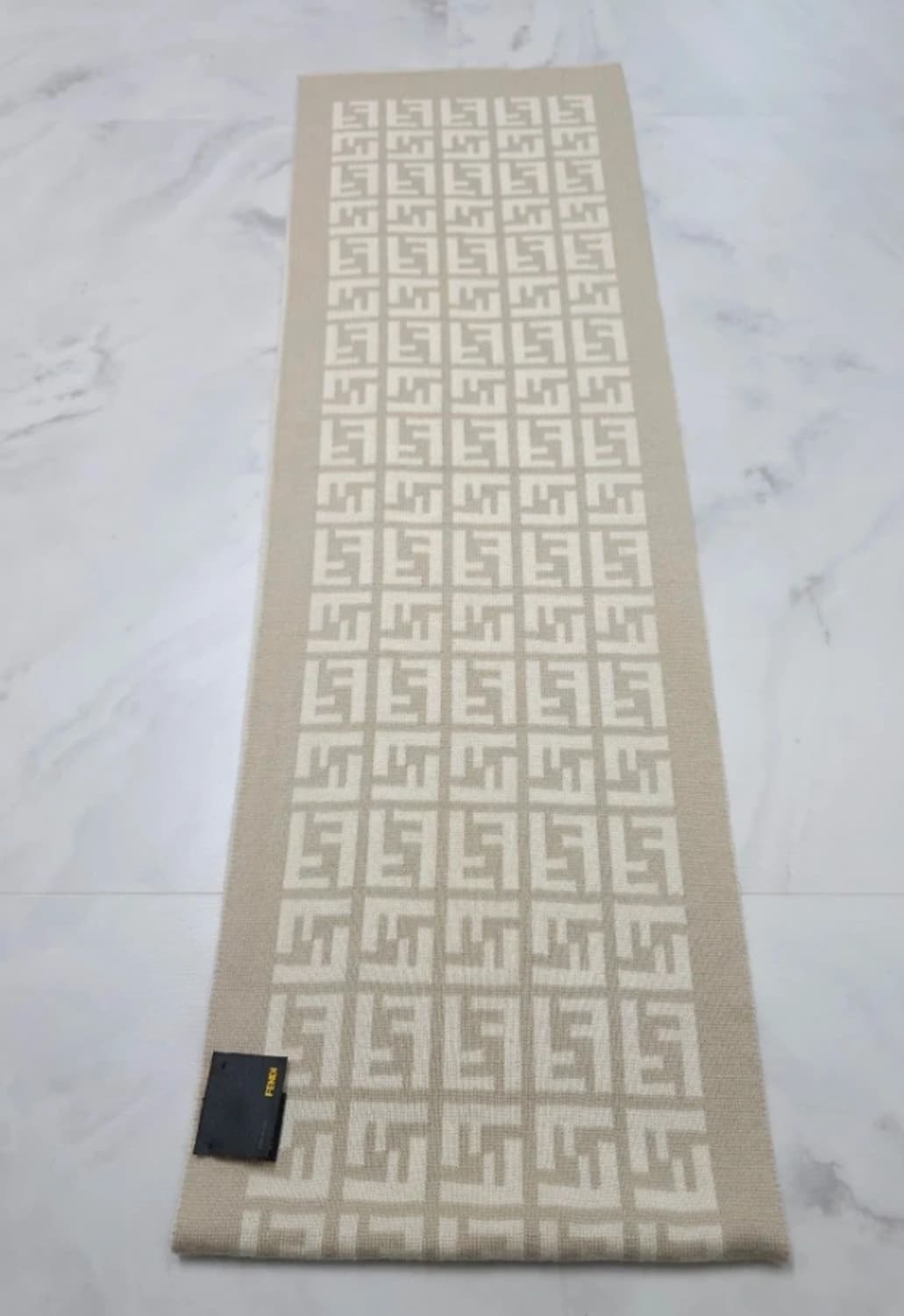 정품 펜디 FF 로고 울 머플러 아이보리 상품이미지9