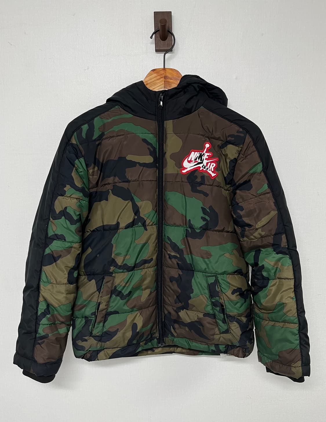 나이키 조던 카모 패딩 상품이미지2