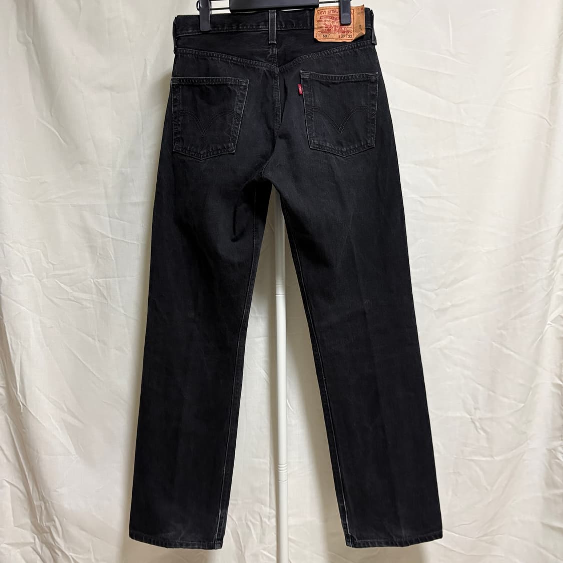 리바이스 501 흑청 스트레이트 데님팬츠 / W30, L32 상품이미지6