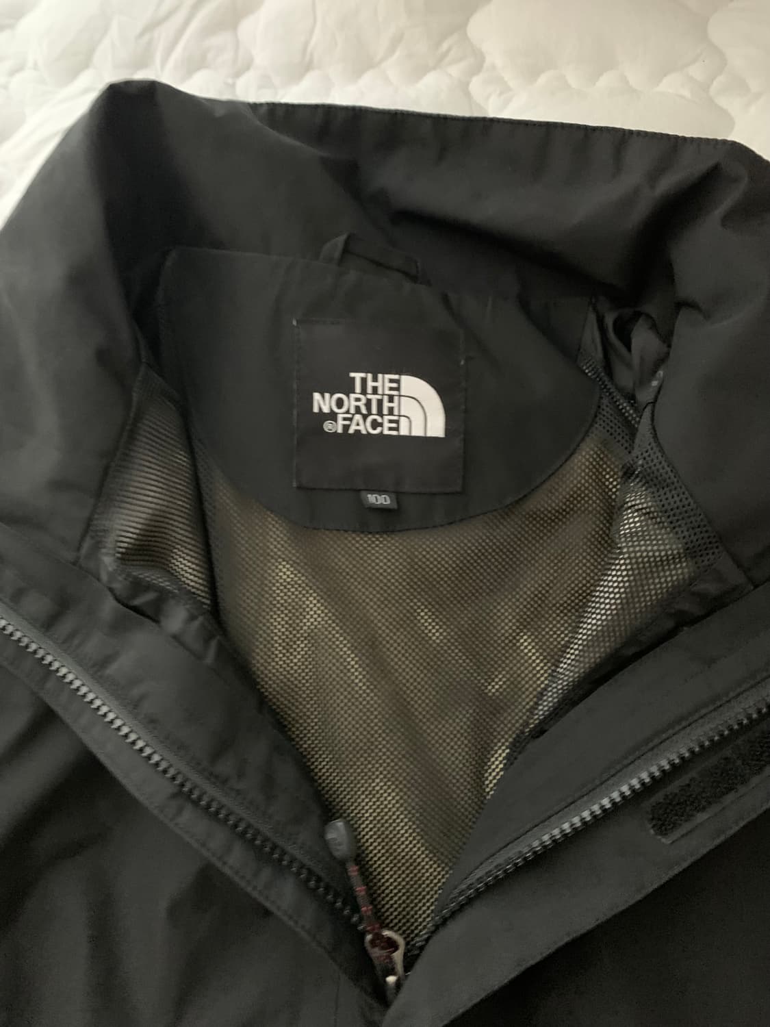 노스페이스 고어택스 바람막이 블랙 100  상품이미지4