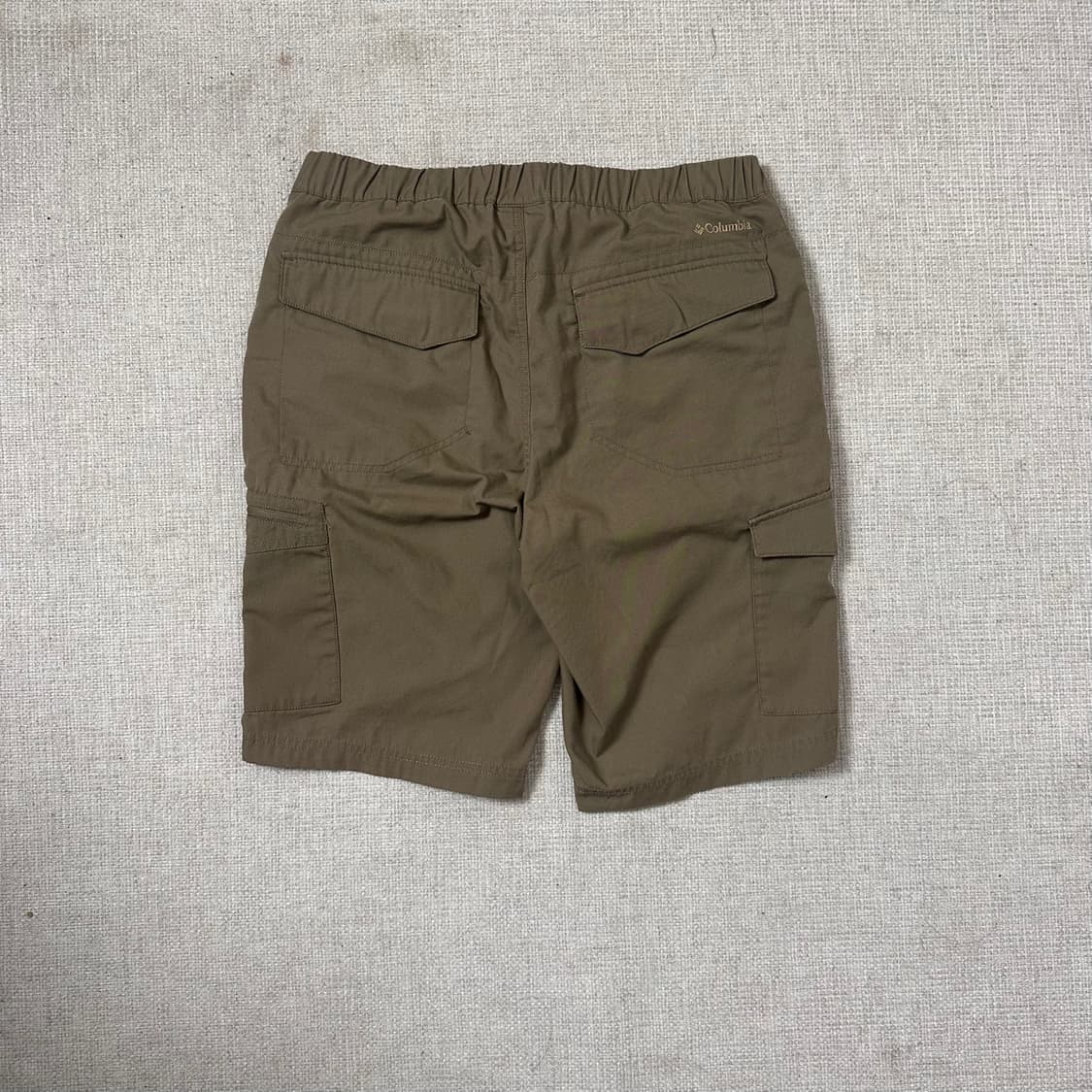 컬럼비아 카키 반바지 상품이미지2