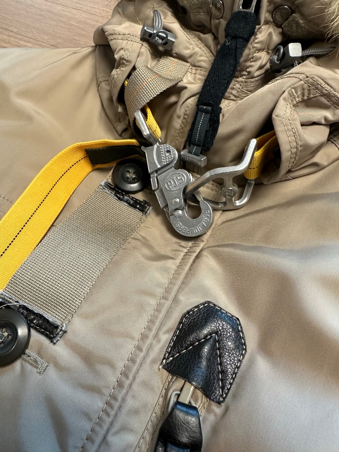 파라점퍼스 코디악 S 사이즈 카푸치노 색상 상품이미지2