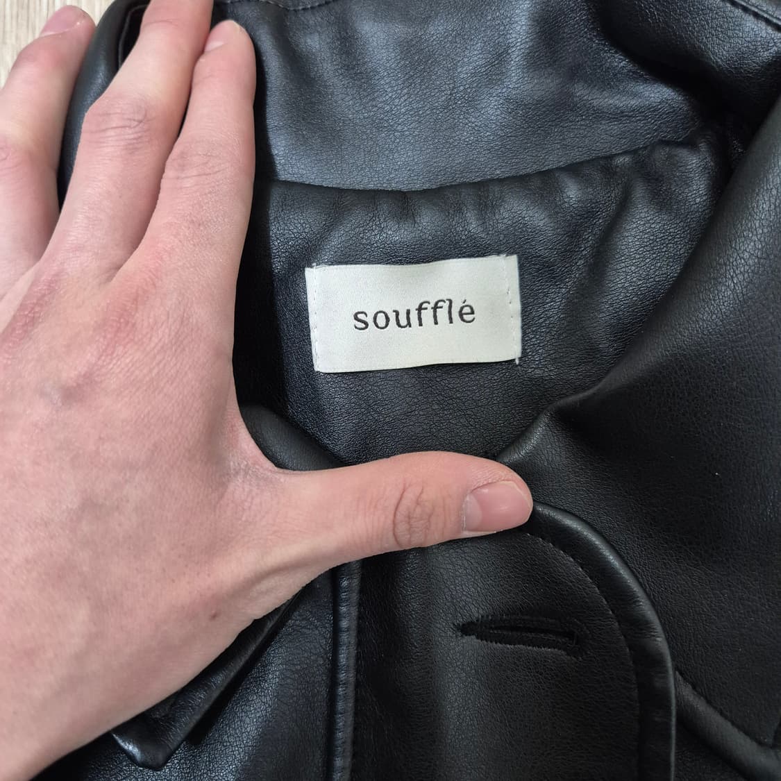 SOUFFLE 여성 오버핏 카라 가죽자켓 FREE 상품이미지4