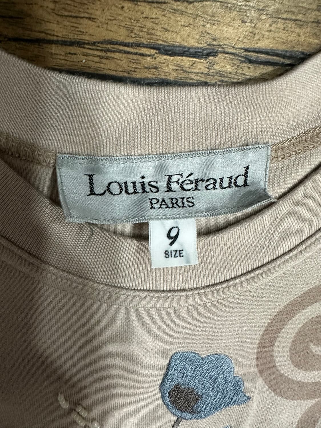 루이 페로 PARIS 아트 프린팅 자수 비즈 레이온 실크 반팔 티셔츠 상품이미지4