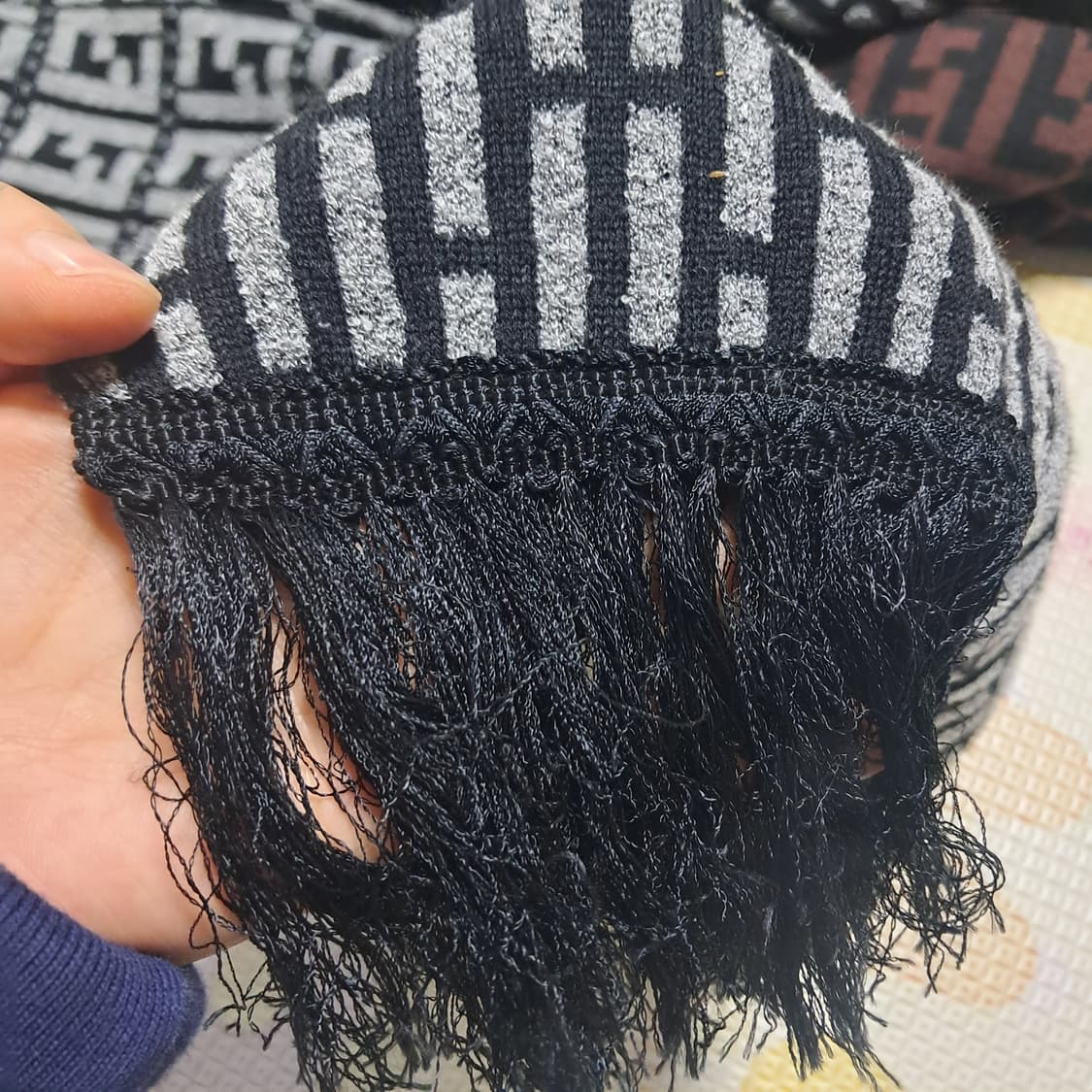 정품 펜디 FF 로고 리버시블 울 머플러 목도리(남녀공용) 상품이미지9