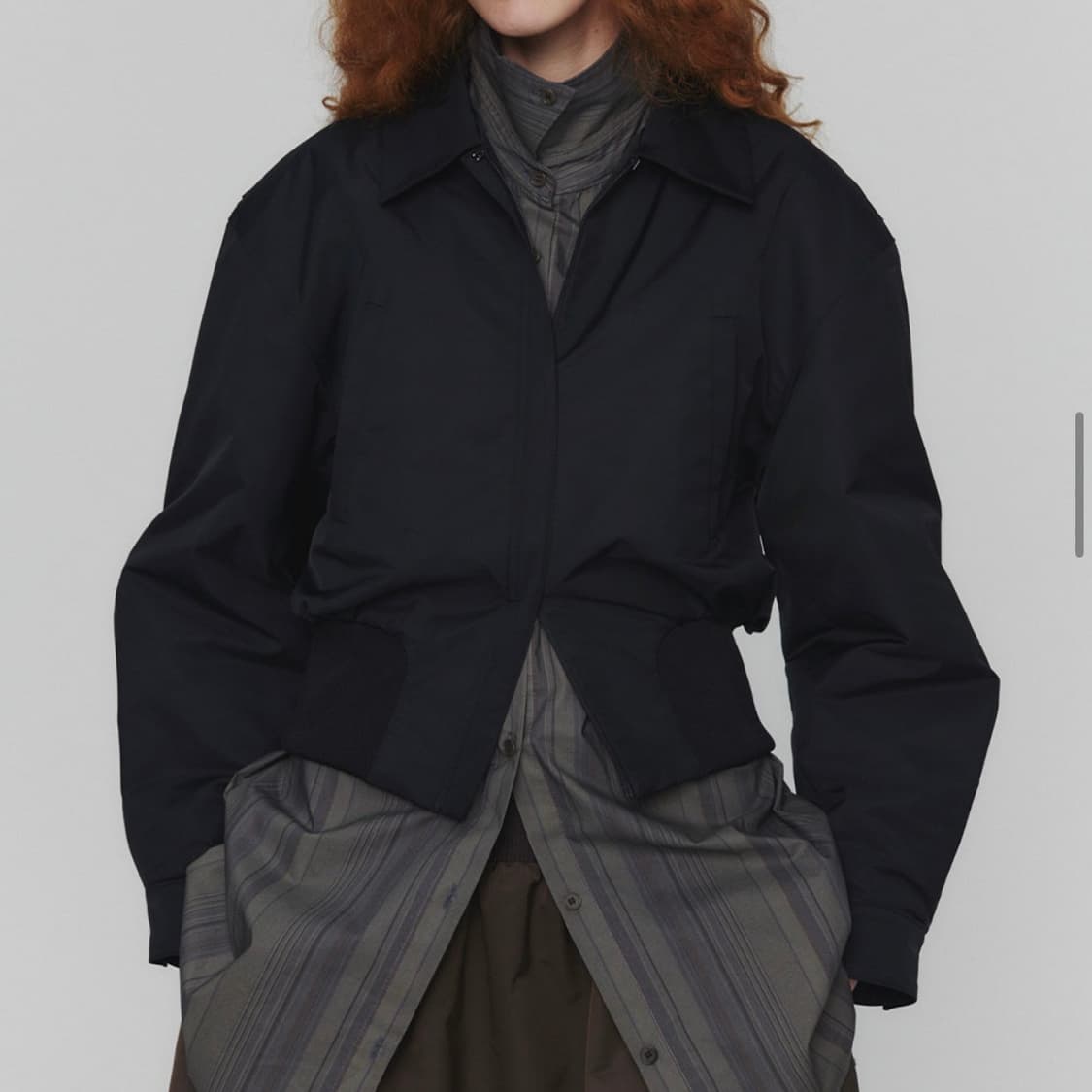 24FW 아모멘토 우먼 나일론 패디드 크롭 점퍼  상품이미지3