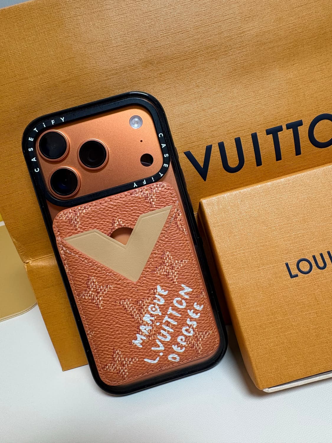 루이비통 포르트 카르트 마그넷 상품이미지5