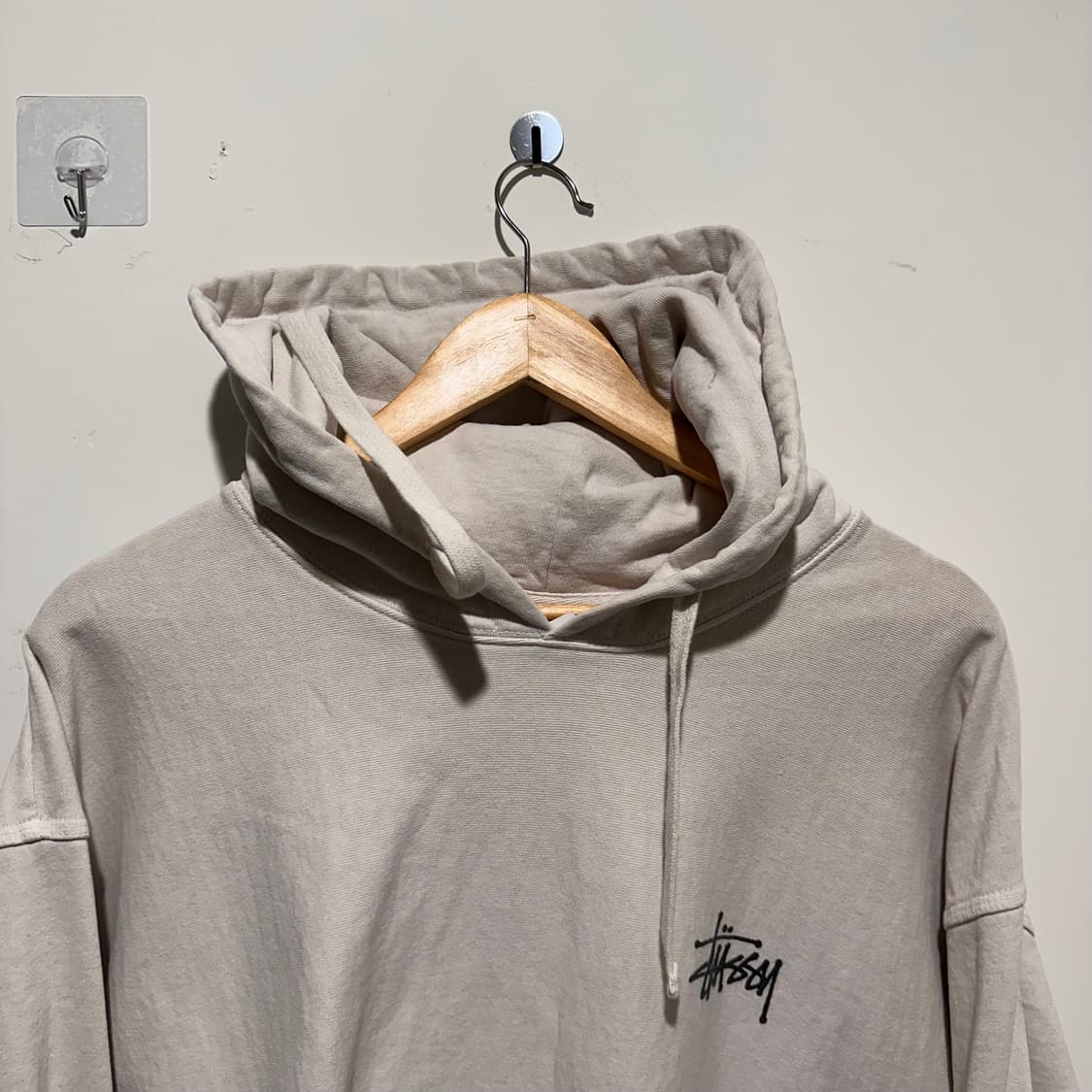 스투시 아이보리 후드티 상품이미지2