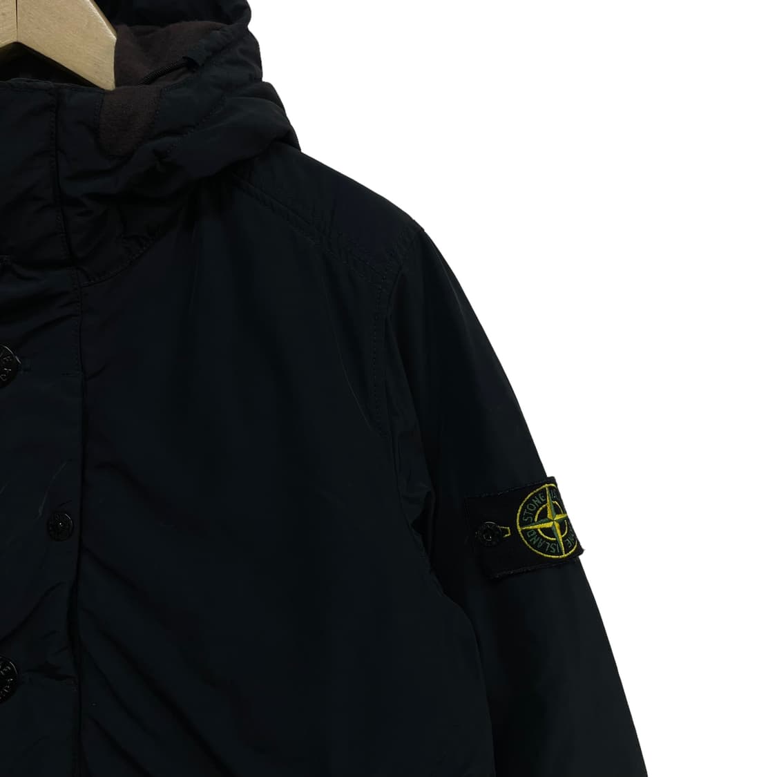 스톤아일랜드 마이크로랩스 와펜 후드 패딩 자켓 상품이미지3