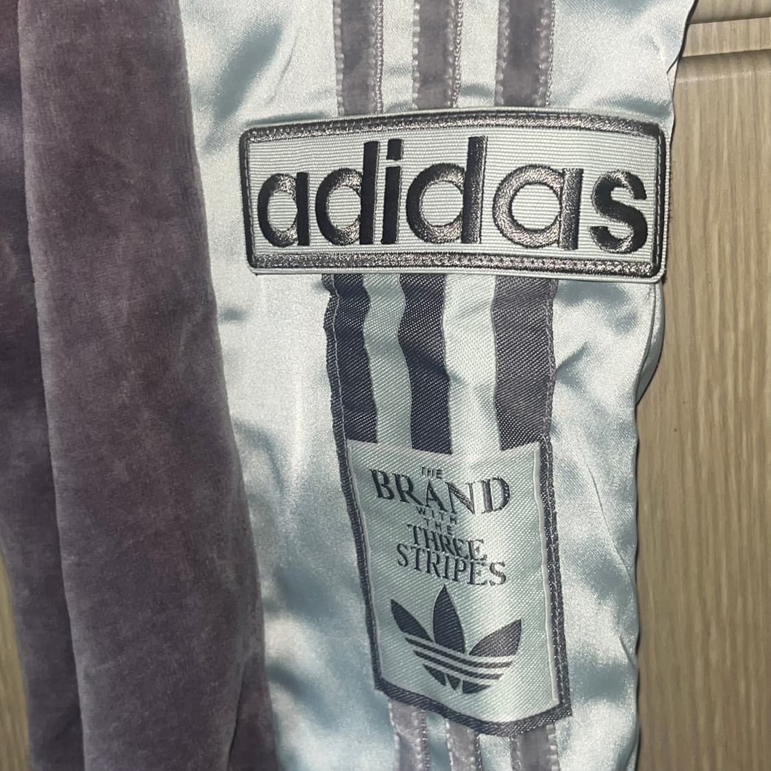 아디다스 벨루어 연보라 트레이닝 팬츠(아디브레이크) 상품이미지2