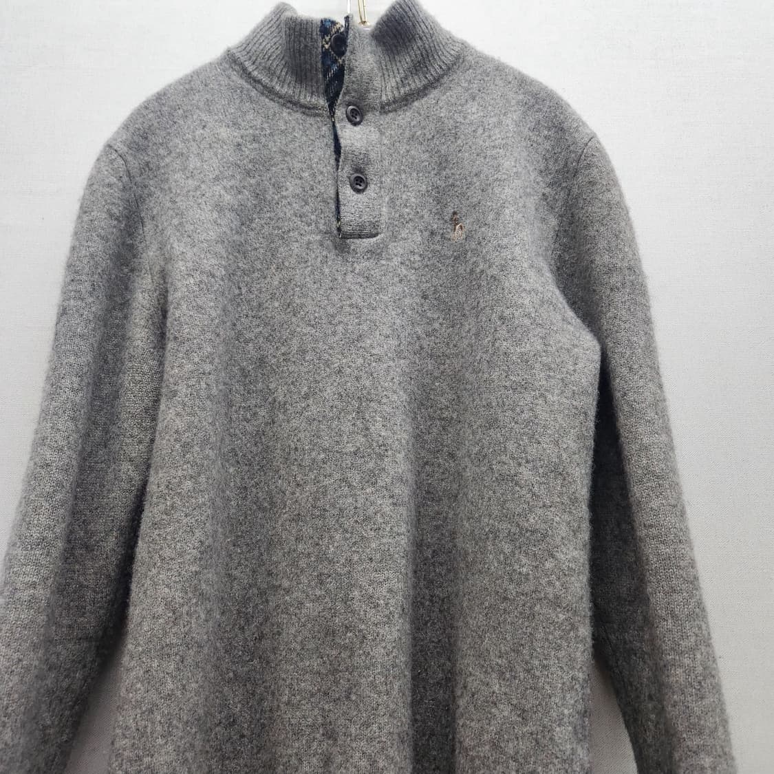 헤지스 로고 버튼넥 모 엘보패치 니트 100(M) 상품이미지2