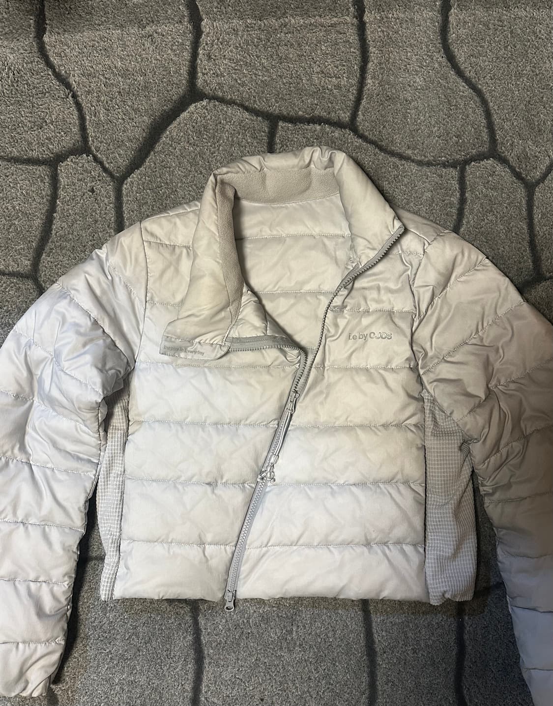 오호스 경량패딩 라이트그레이 상품이미지4