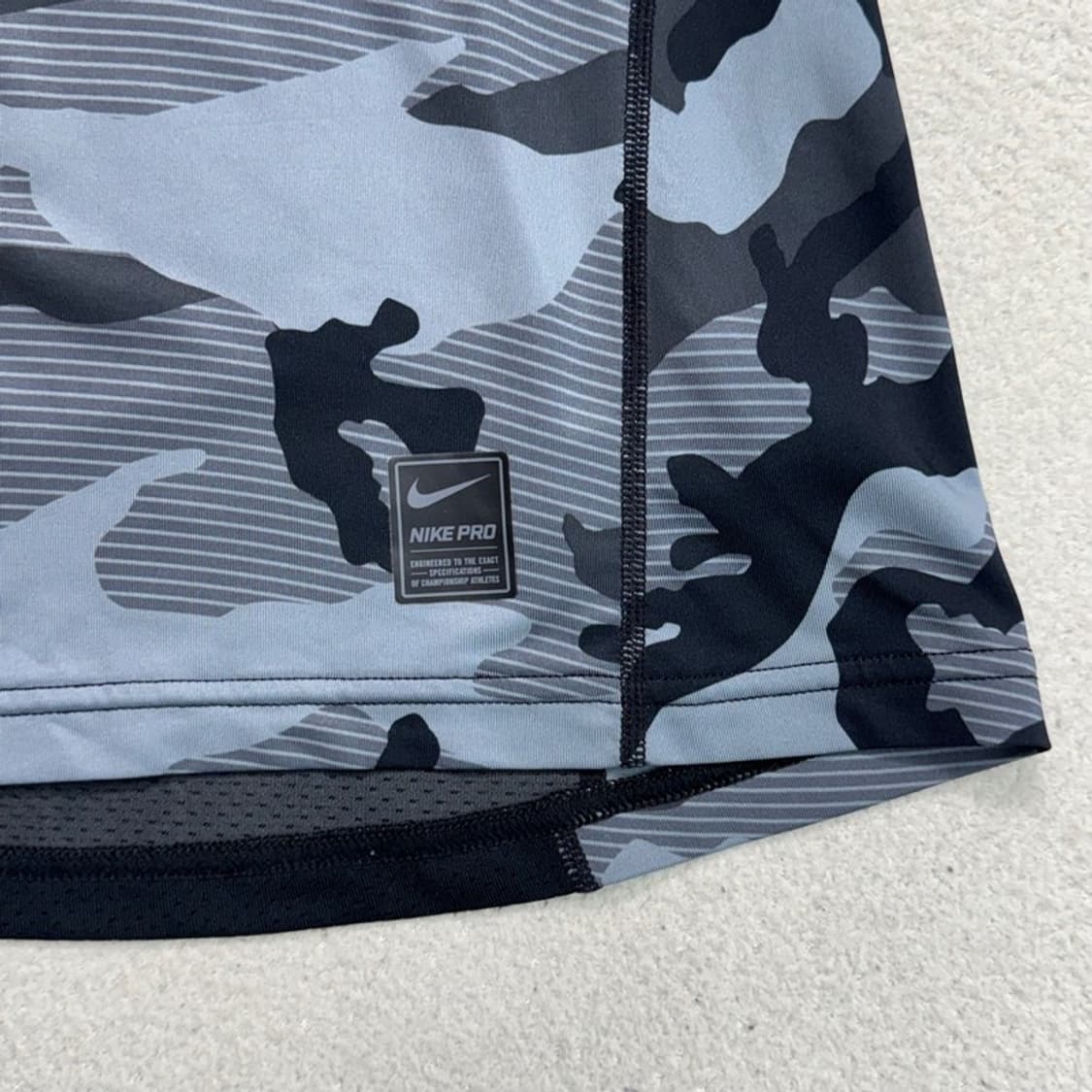 NIKE 프로 드라이핏 밀리터리 반팔 티 S 상품이미지5