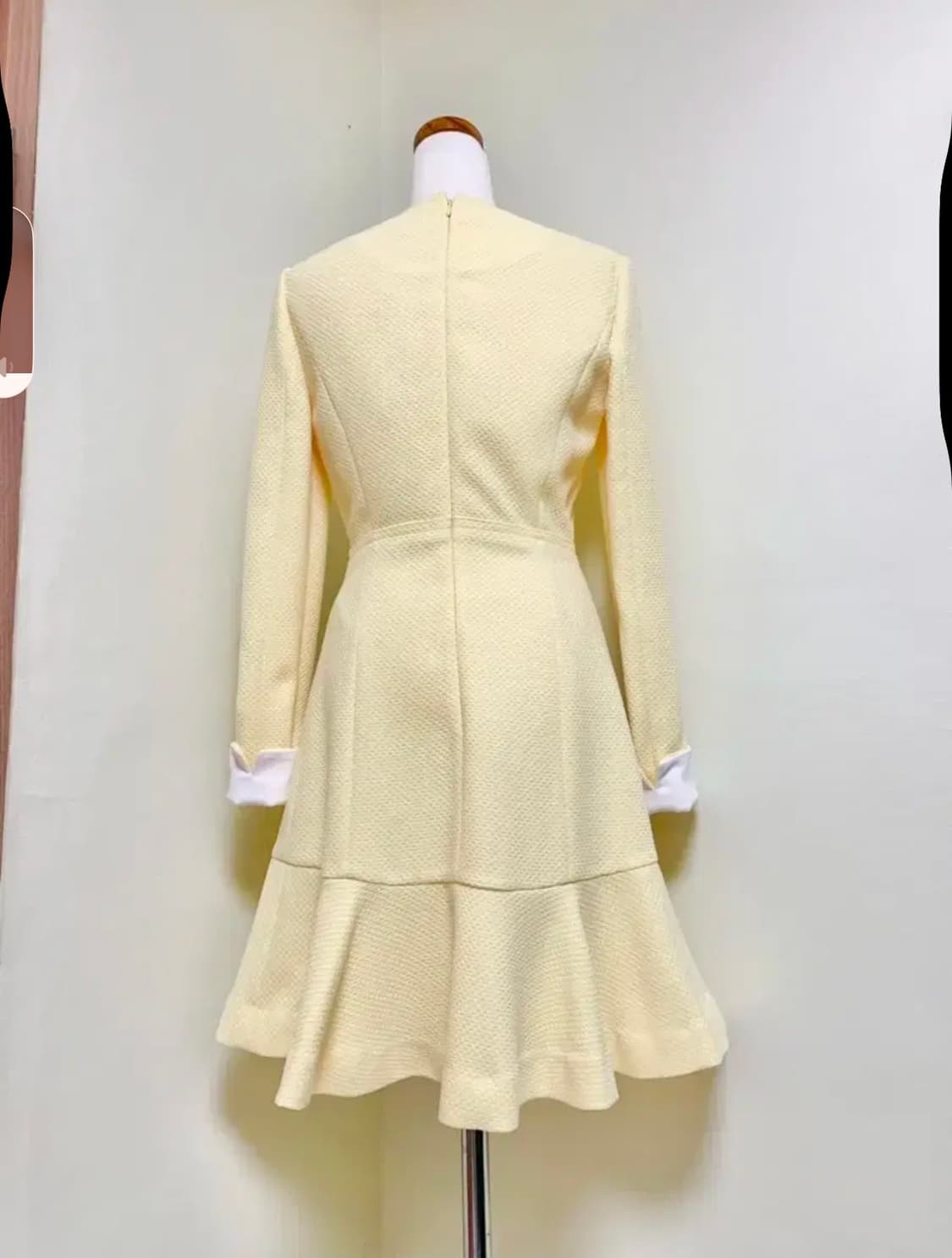 새제품ㅡ플라스틱아일랜드 연노랑색 플레어 원피스 55 상품이미지2