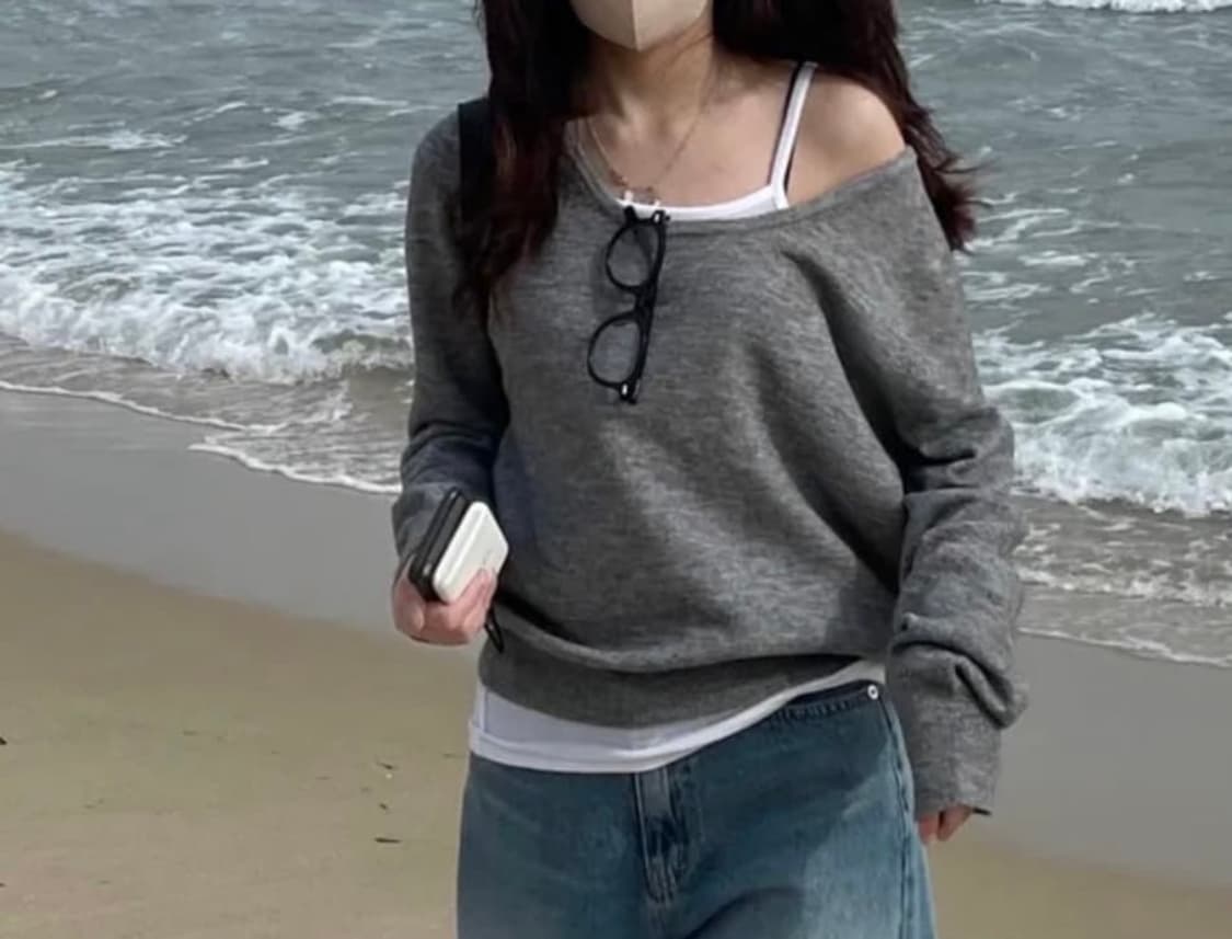 투웨이 오프숄더 루즈 니트 상품이미지1