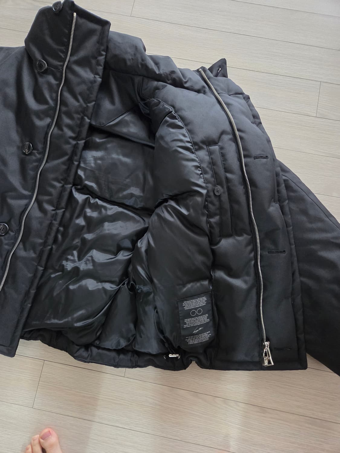 송지오 컬렉션 코쿤 돌먼 하이넥 구스다운 패딩 (46/95) 상품이미지4