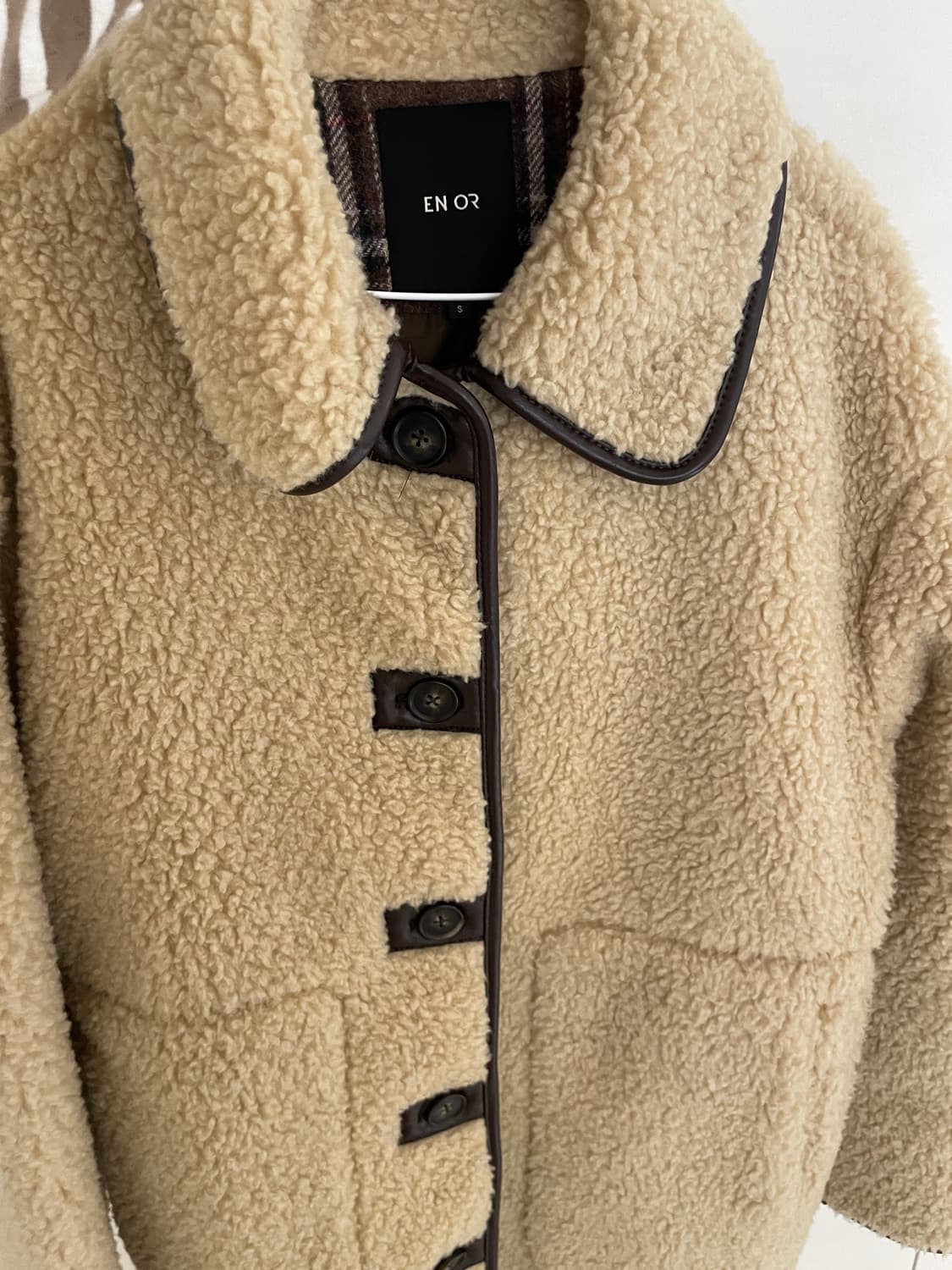 엔오르 뽀글이무스탕s 상품이미지2