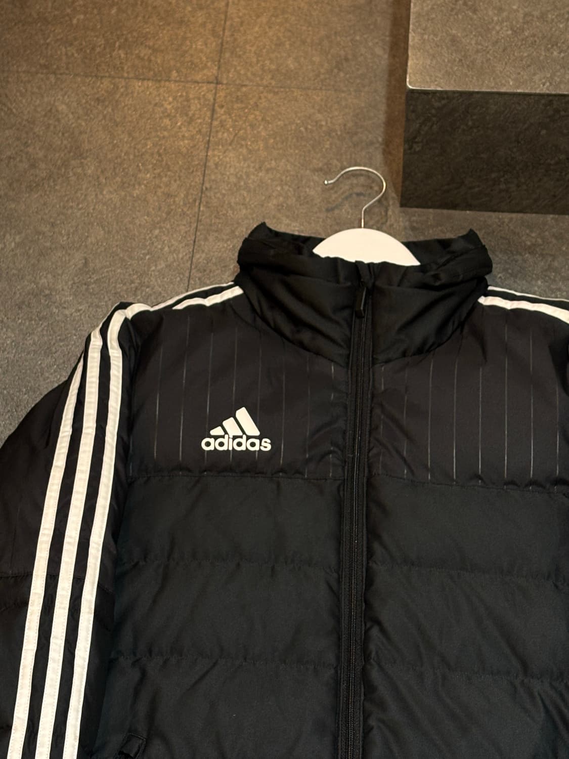 아디다스 롱패딩 블랙 M사이즈 상품이미지4