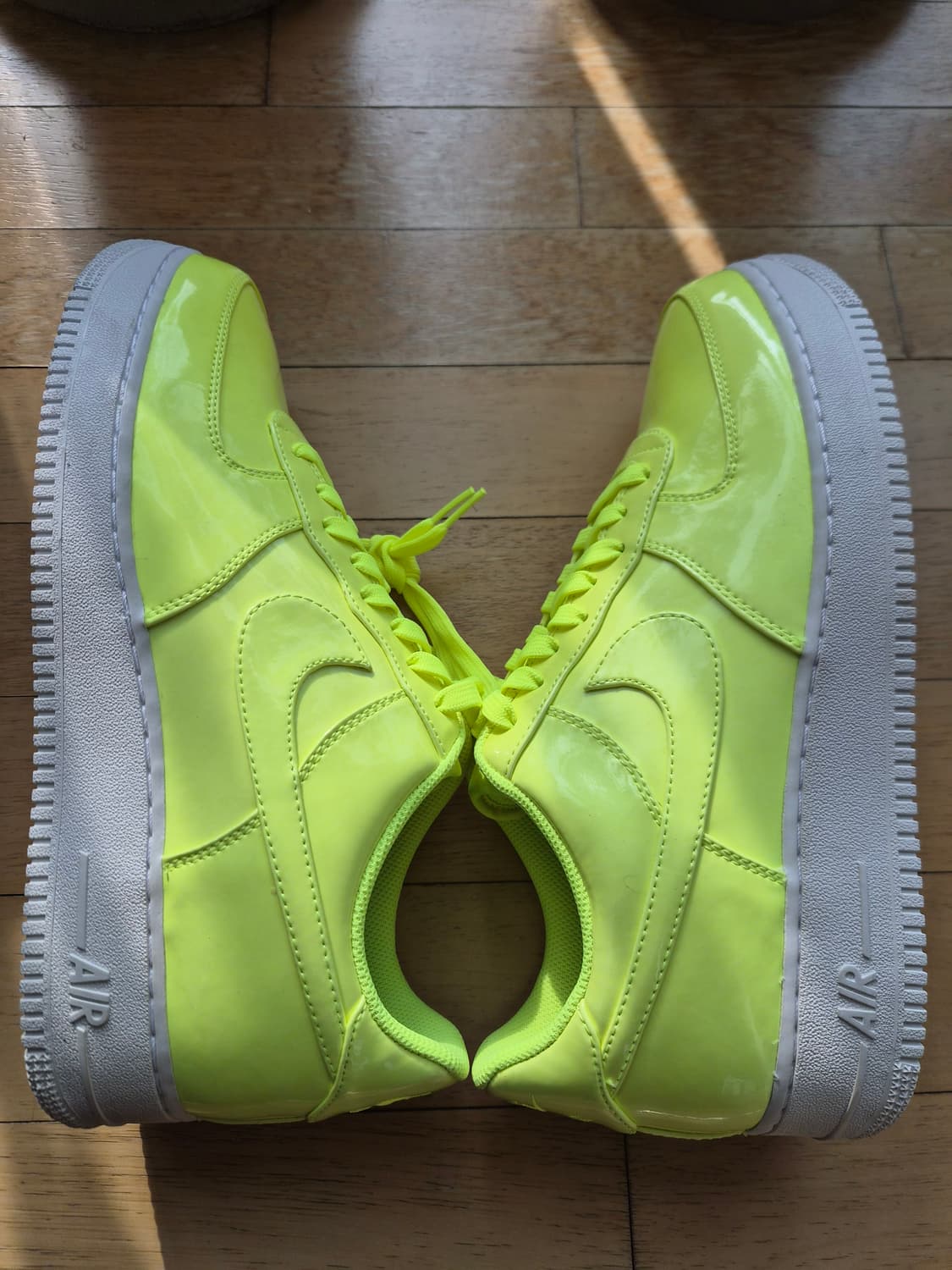 나이키 네온 포스 상품이미지4