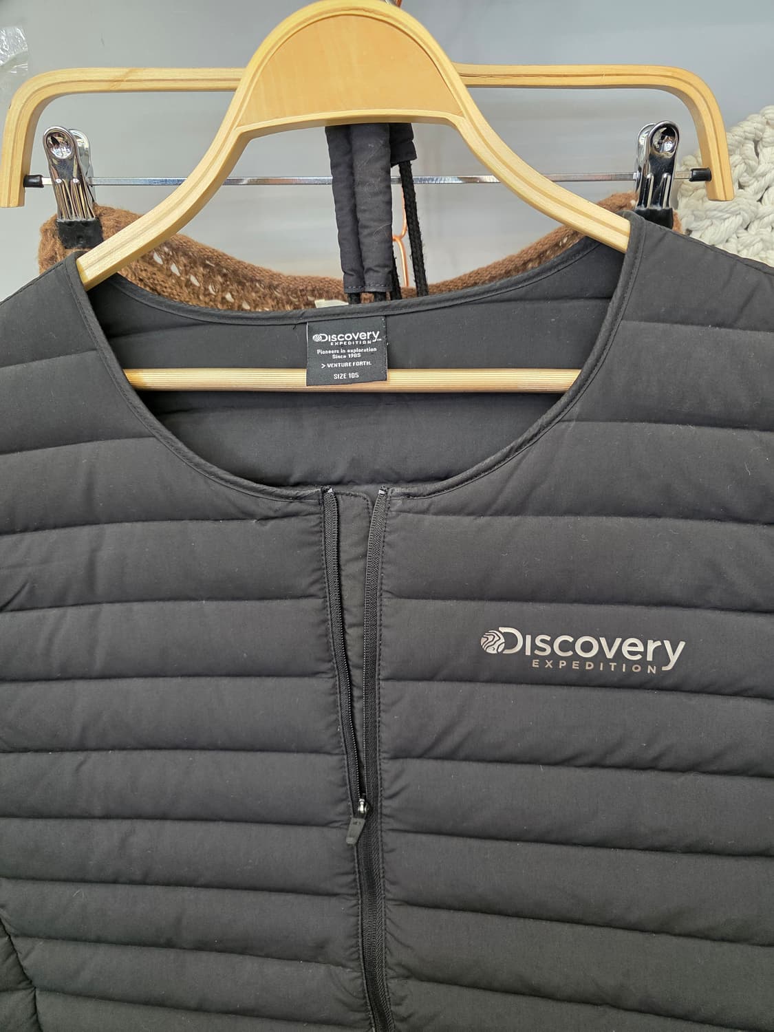 디스커버리 경량 구스 패딩 조끼 XL 상품이미지1