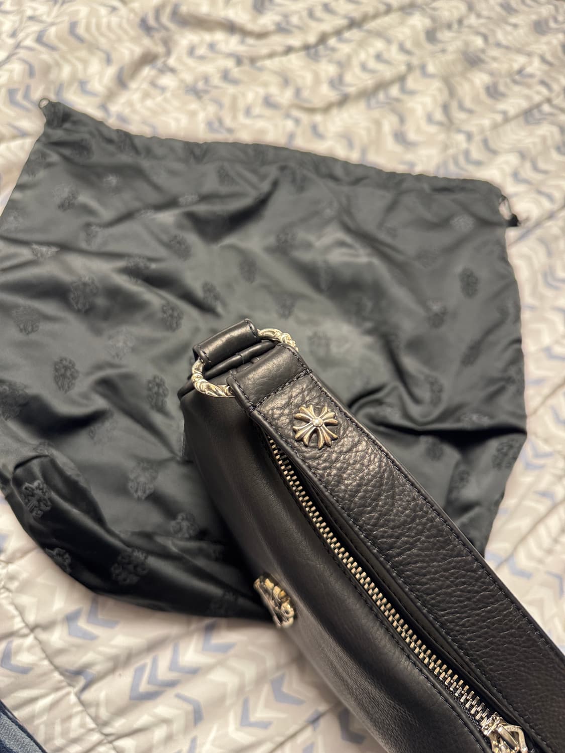 [새상품] 크롬하츠 치킨 너겟백 블랙 상품이미지4