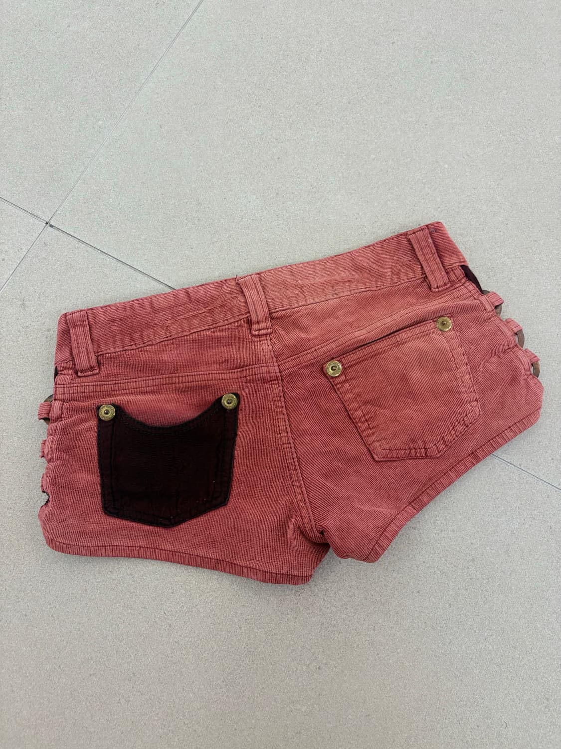 레드 사이드장식 반바지 상품이미지5