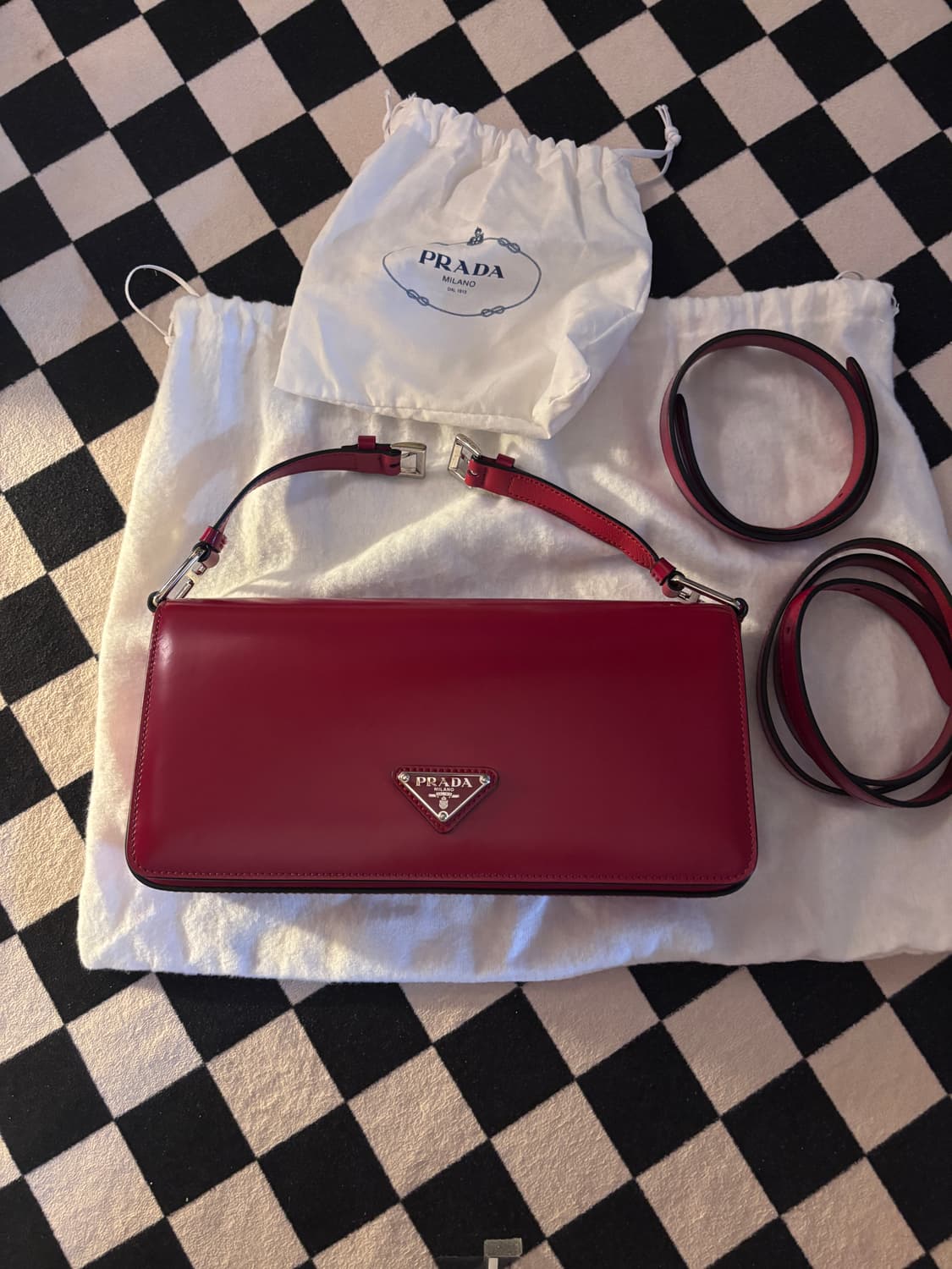 프라다 브러시드 팜므백 레드 (상태최상,더스트,쇼핑백) 상품이미지1