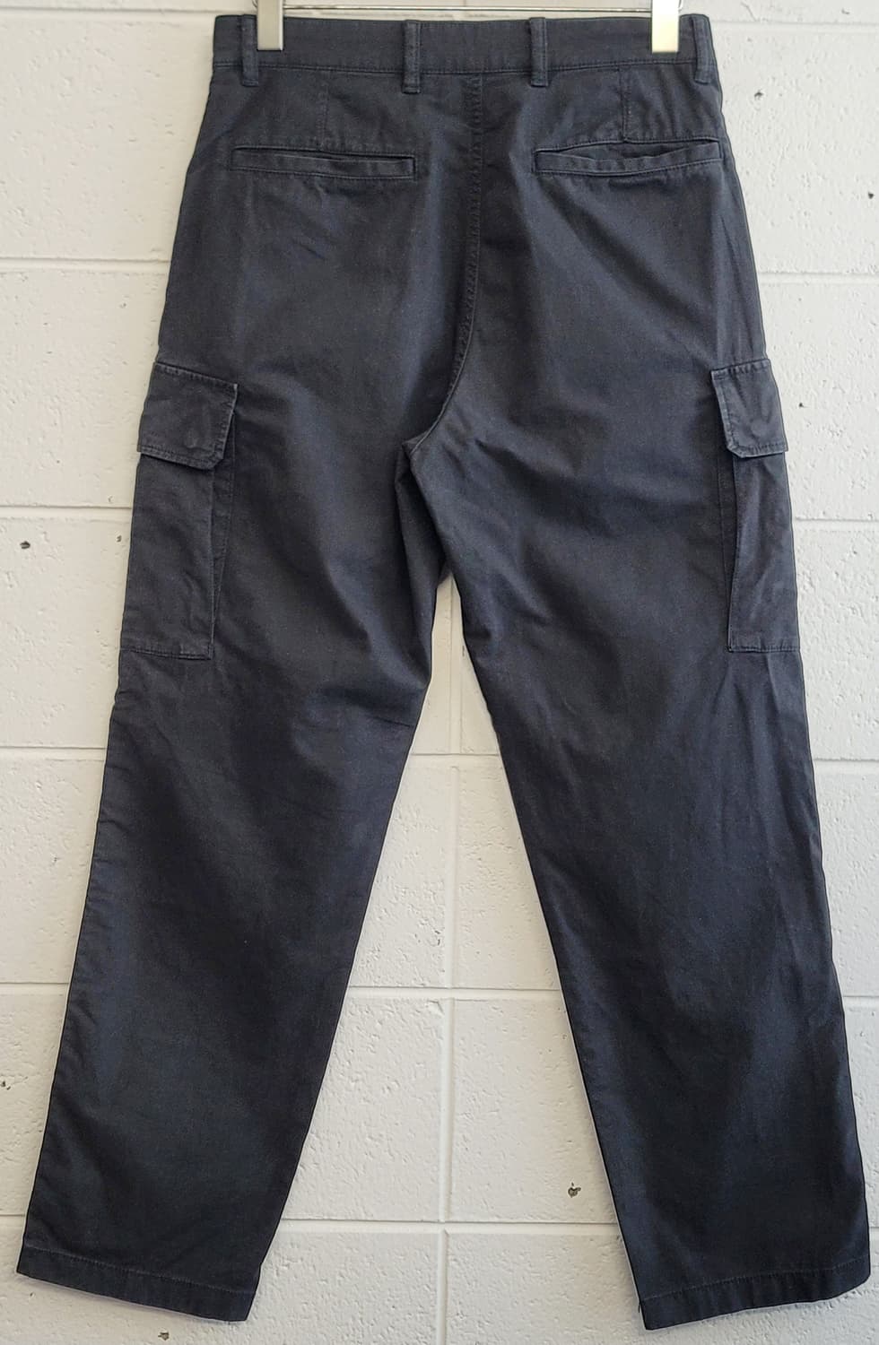 유니클로 코튼 퍼티그 블랙 카고팬츠(면카고팬츠) 판매 상품이미지2