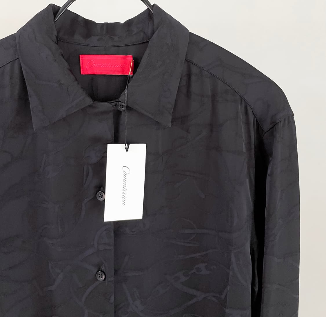 커미션 기하학 패턴 블라우스 상품이미지1