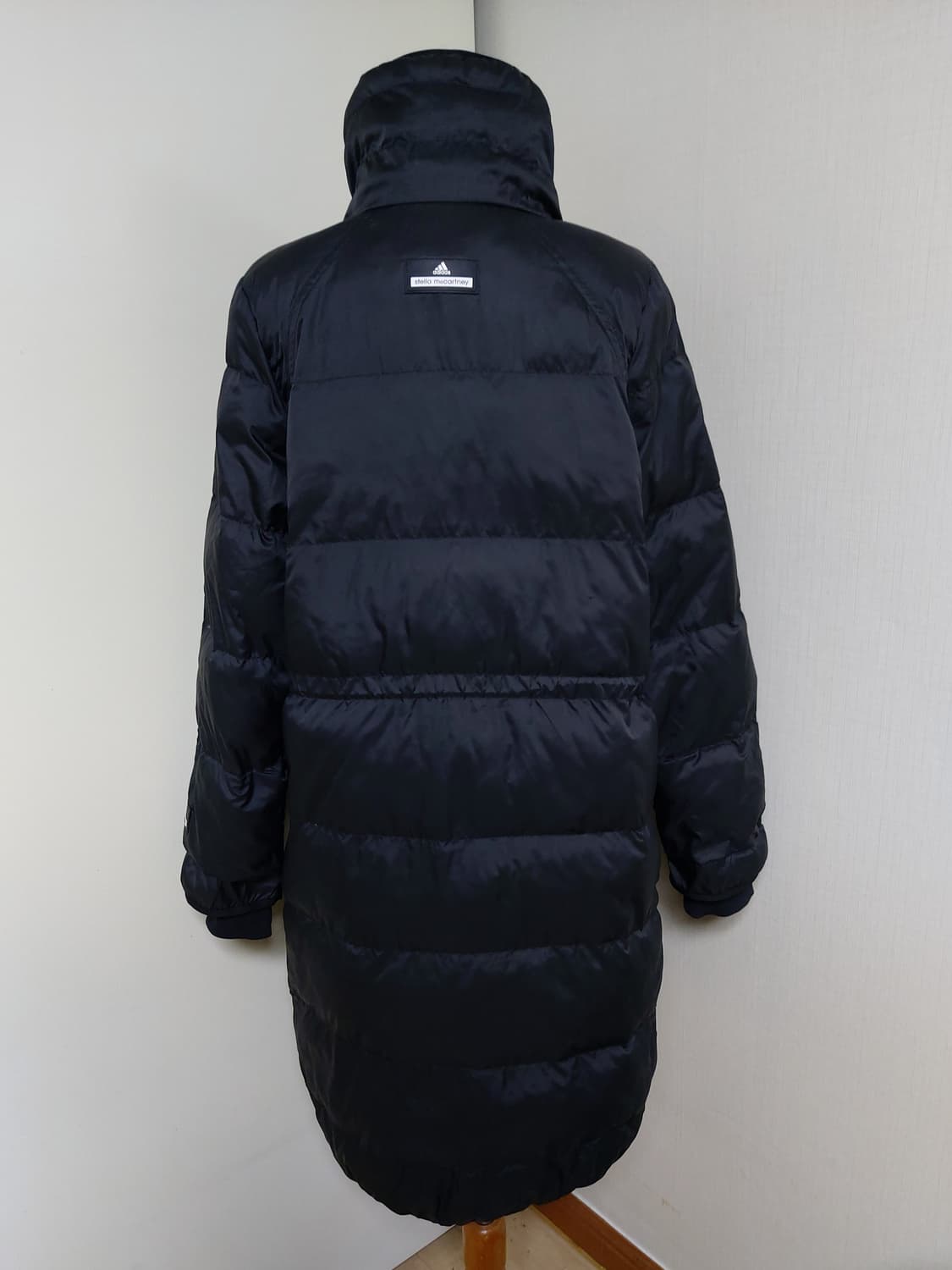 아디다스 스텔라 맥카트니 공용 경량 롱패딩 (85)
 상품이미지3