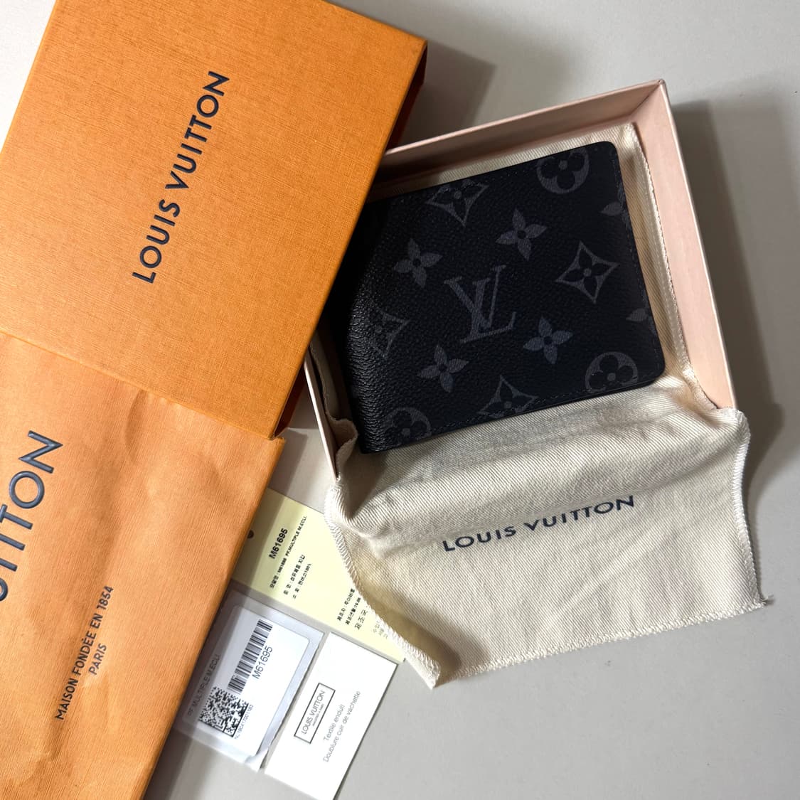 [백화점판/당일출고]루이비통 이클립스 반지갑 상품이미지1